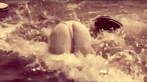 复古尿尿游戏与多毛动作爆炸！