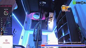 Alice says, 'Watch me dance on the pylon and spread my legs for orgasm'