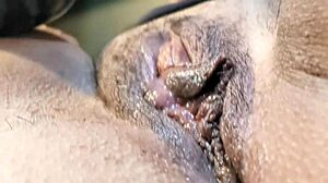 交换夫妻卡里娜和卢卡斯激烈玩具狂欢