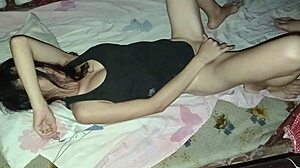 Idiot screws with a big dick with his girlfriend in a home video