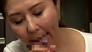 与成熟女人的禁忌恋情在第二部分继续