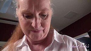 Morning treat from mature stepmom Maggie, so hot! 😍