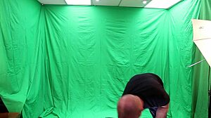 bambi dianna in clothed amateur photoshoot session