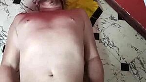 my slave loves my feet before i walk on him and kick his balls 💥😈