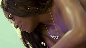 我在医院抓到Ana Foxxx和Nicole Kitt磨豆腐，然后她们给我口交