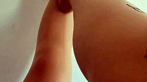 亚洲妹丝袜美脚诱惑😍