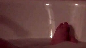 straight fatty stroking in that bubble bath... so hot?