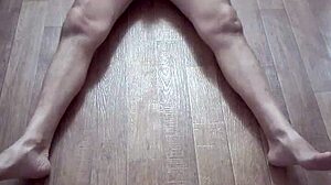 i'm a gay amateur playin with my t niples, so fun!