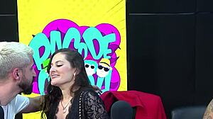 Leleco kissing two hot naughty chicks! 🔥