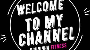 garota safada bends over for doggystyle masturbation on webcam