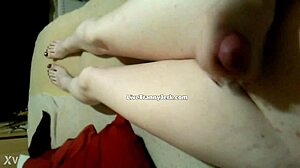 Shemale shows off legs and feet in hot cum webcam