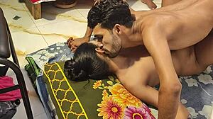 Whoa, dis amezing Desi threesome bang!