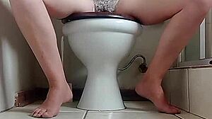 I filmed my stepmom shaving her pussy and she masturbated during it