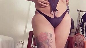 Bien puta showing everything they ask for intensely