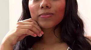 i'm masturbatin my shaved pussy.