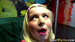 I see that slut swallowin all that cum