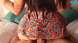 que lindo vestido tenia esa culona amiga de universidad