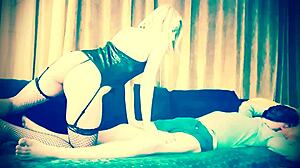 Blond teen deepthroats!