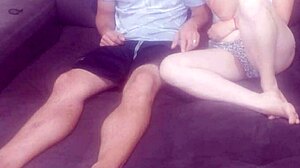 Meio-Irmão Conta As Pintas Da Meia-Irmã Ela Sente Tesão E Rola Uma Masturbação Simultaneamente Até Eles Transarem