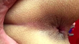 这个外国妞的紧致屁股怎么回事？