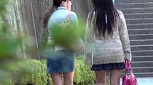 尴尬亚洲妹被抓到户外公共小便，偷窥片段！