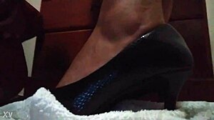 big butt hooker seduces client in casual encounter