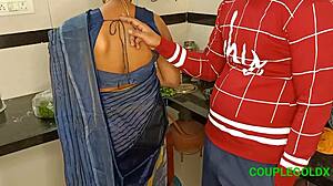 科马尔弯腰厨房激烈动作！