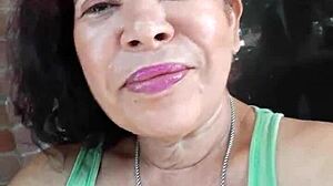 i'm playing with my feet and pussy