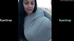 Rosasweet02 Shows Big Tits on Webcam
