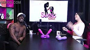 tirando a roupa e mostrando o corpo sarado após perder no jogo da punheta - jefao oficial 😏