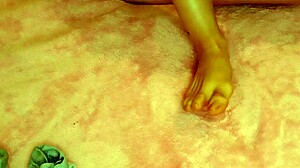 i pamper my latina feet with a rich massage, oops i mean fix