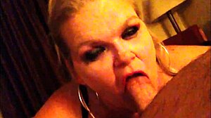 詹娜·杰姆斯深喉大屌呛到😍