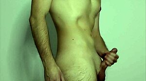 Intriguing solo webcam session with amateur massage techniques