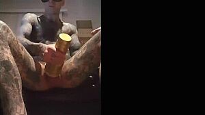 迷人单人用飞机杯操到热射精