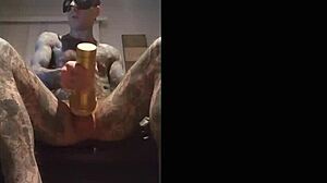 迷人单人用飞机杯操到热射精