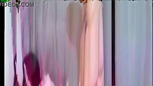 soquei fundo na bucetinha dela sem camisinha e gozei no cuzinho