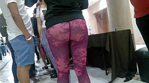 I found this irresistible prostitute with a big ass in leggings, what a catch!