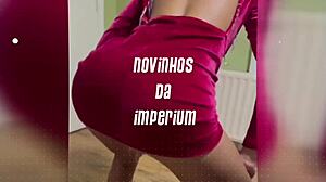 Girl Masturbates with New Toys