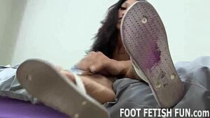 Showing off my 18yo feet in pov femdom session