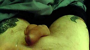 Beautiful handjob from perfect hands and fingers!