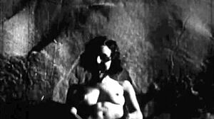 哟来探秘我的复古色情私生活