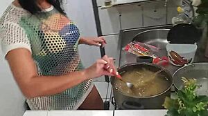 Sarah Rosa cooks up sensual lingerie tease with sexy ass