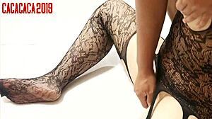 越南荡妇今晚被叫来狂野玩乐