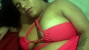 看看蒂法妮VIP的狂野阴道合集，巴西棕发风情😍