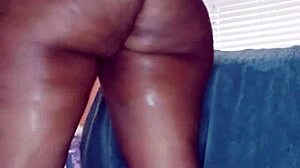 Naejae rides her toy after quick throat kiss!