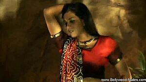 True Seduction: Erotic Indian Brunette Teases with Striptease Dance