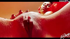 Anni Angel rubs her clit on webcam