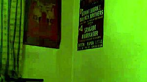 隐藏摄像头拍下激烈自慰和撸管