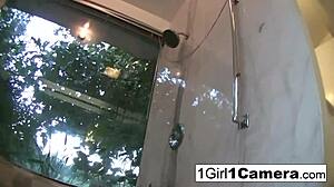 Dang, sexy Brittany dildos herself real good! 😘