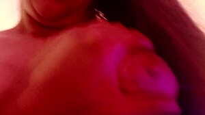 饥渴后妈热情诱惑继子